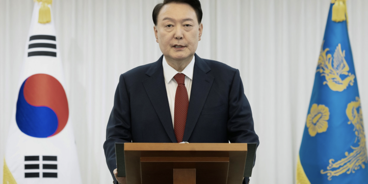 “한국 역사상 최초 현직 대통령 체포” … 외신 긴급 타전